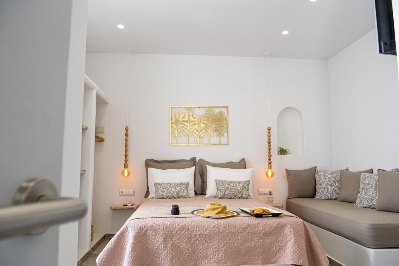 Theodora Luxury Studios Naxos City ภายนอก รูปภาพ
