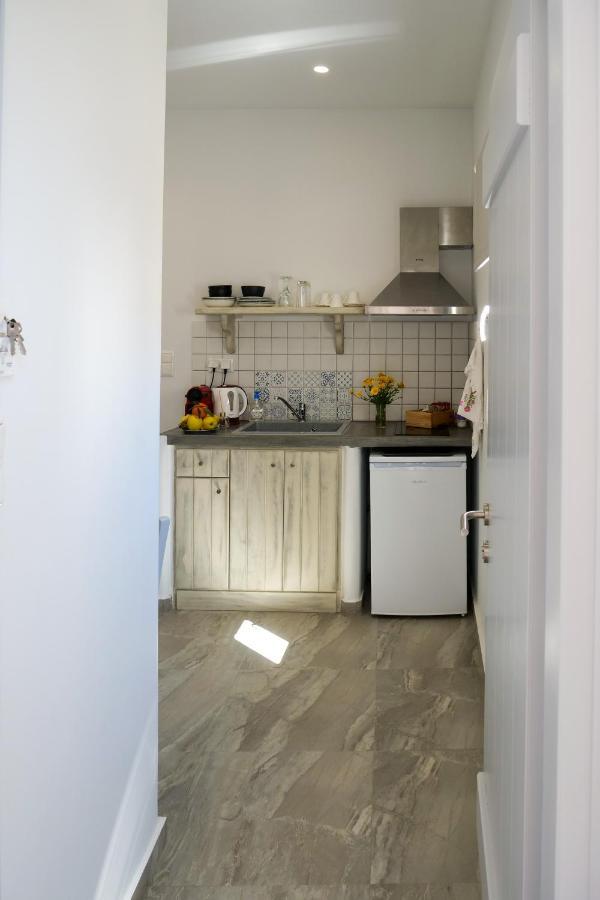 Theodora Luxury Studios Naxos City ภายนอก รูปภาพ