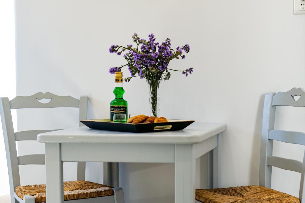 Theodora Luxury Studios Naxos City ภายนอก รูปภาพ