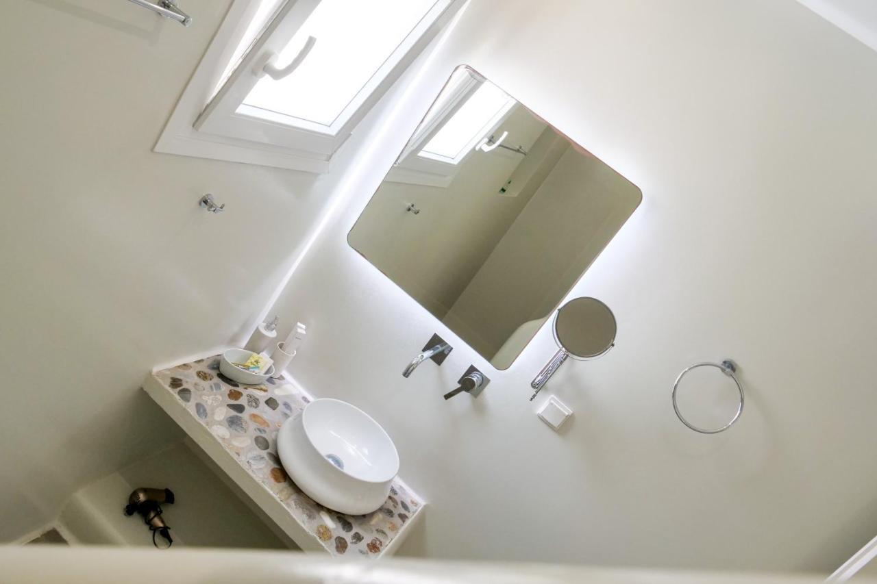 Theodora Luxury Studios Naxos City ภายนอก รูปภาพ