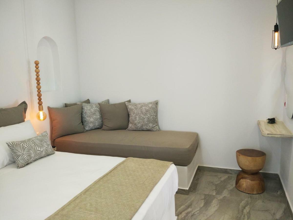 Theodora Luxury Studios Naxos City ภายนอก รูปภาพ