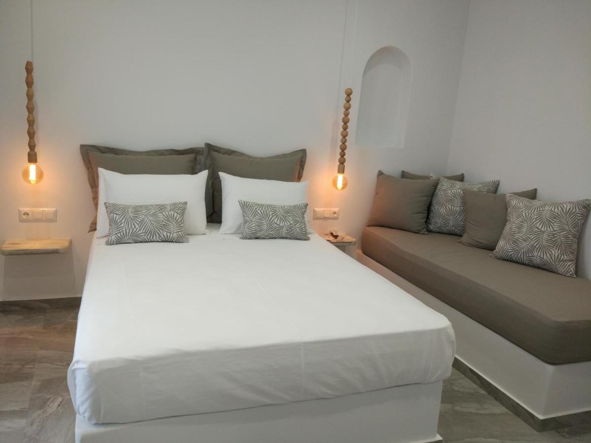 Theodora Luxury Studios Naxos City ภายนอก รูปภาพ