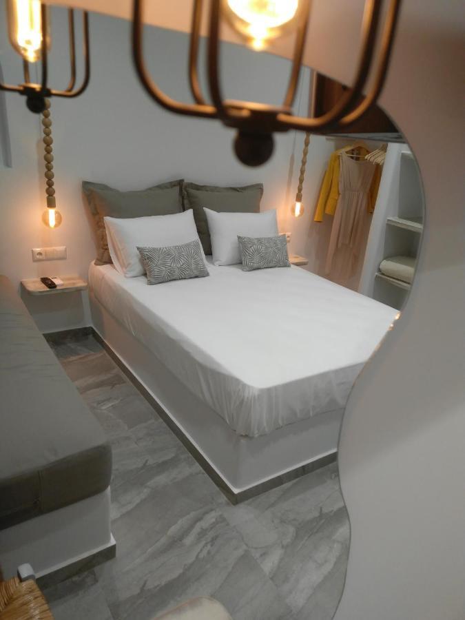 Theodora Luxury Studios Naxos City ภายนอก รูปภาพ